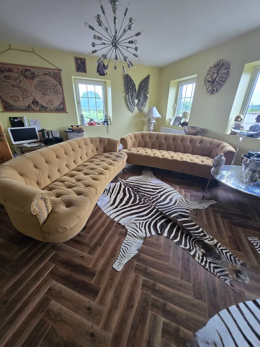 Couches - Image 2