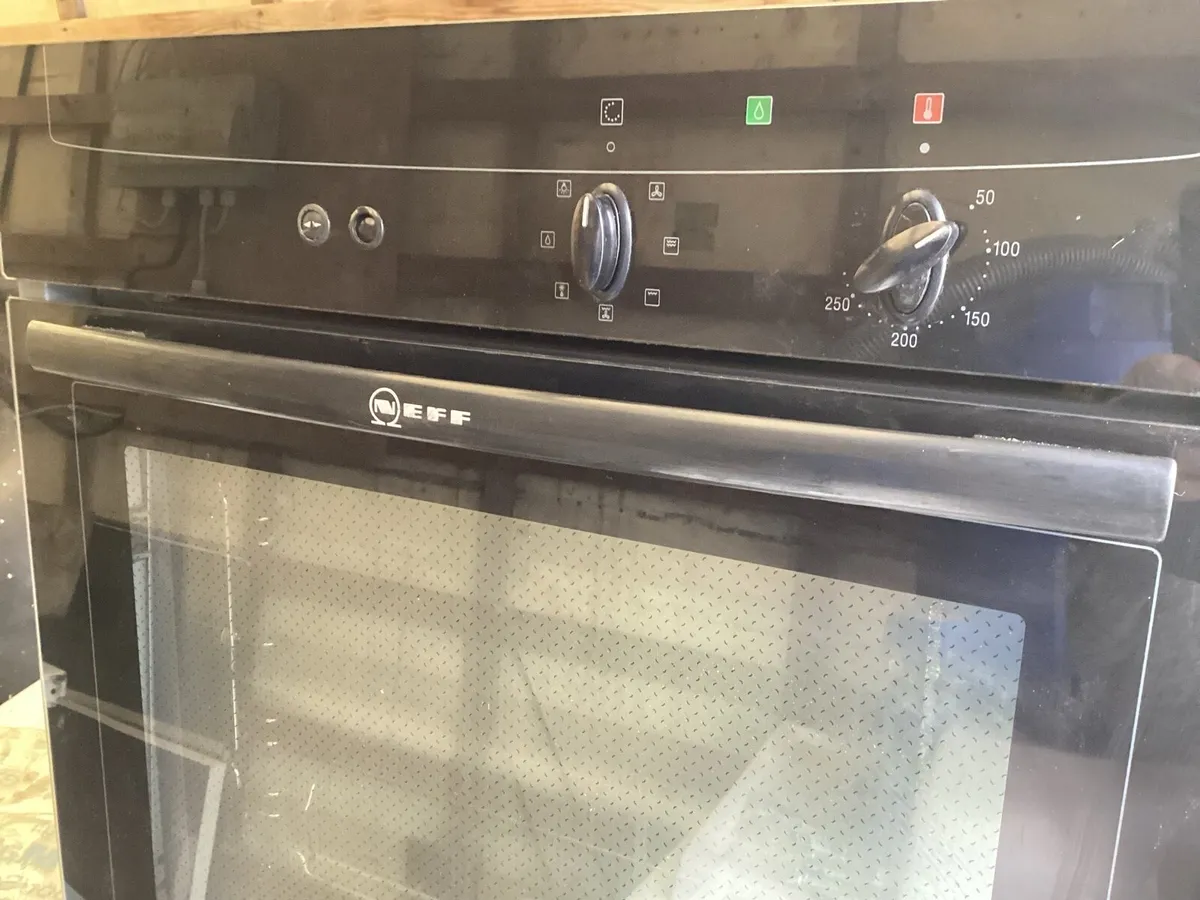 Neff single oven - Image 1