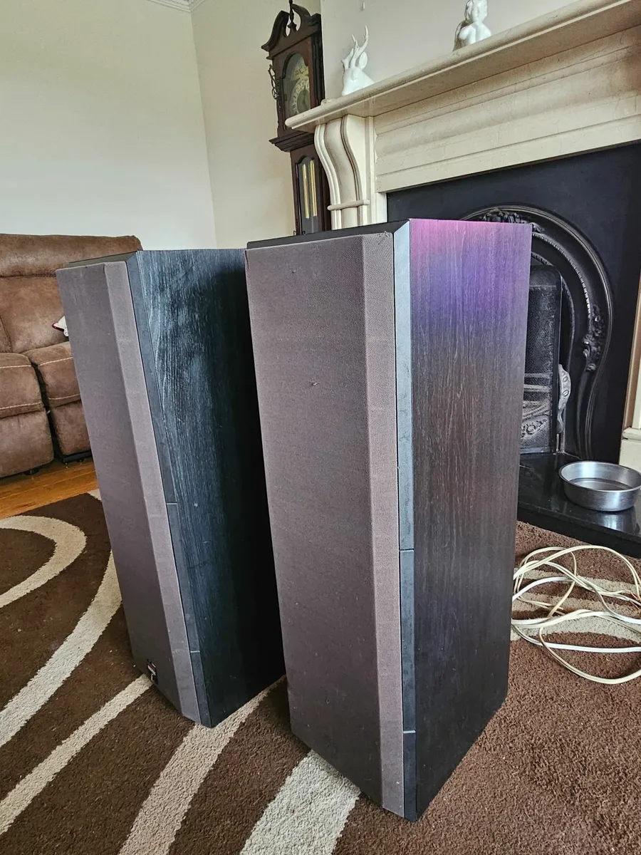 B & W Speakers - Image 4
