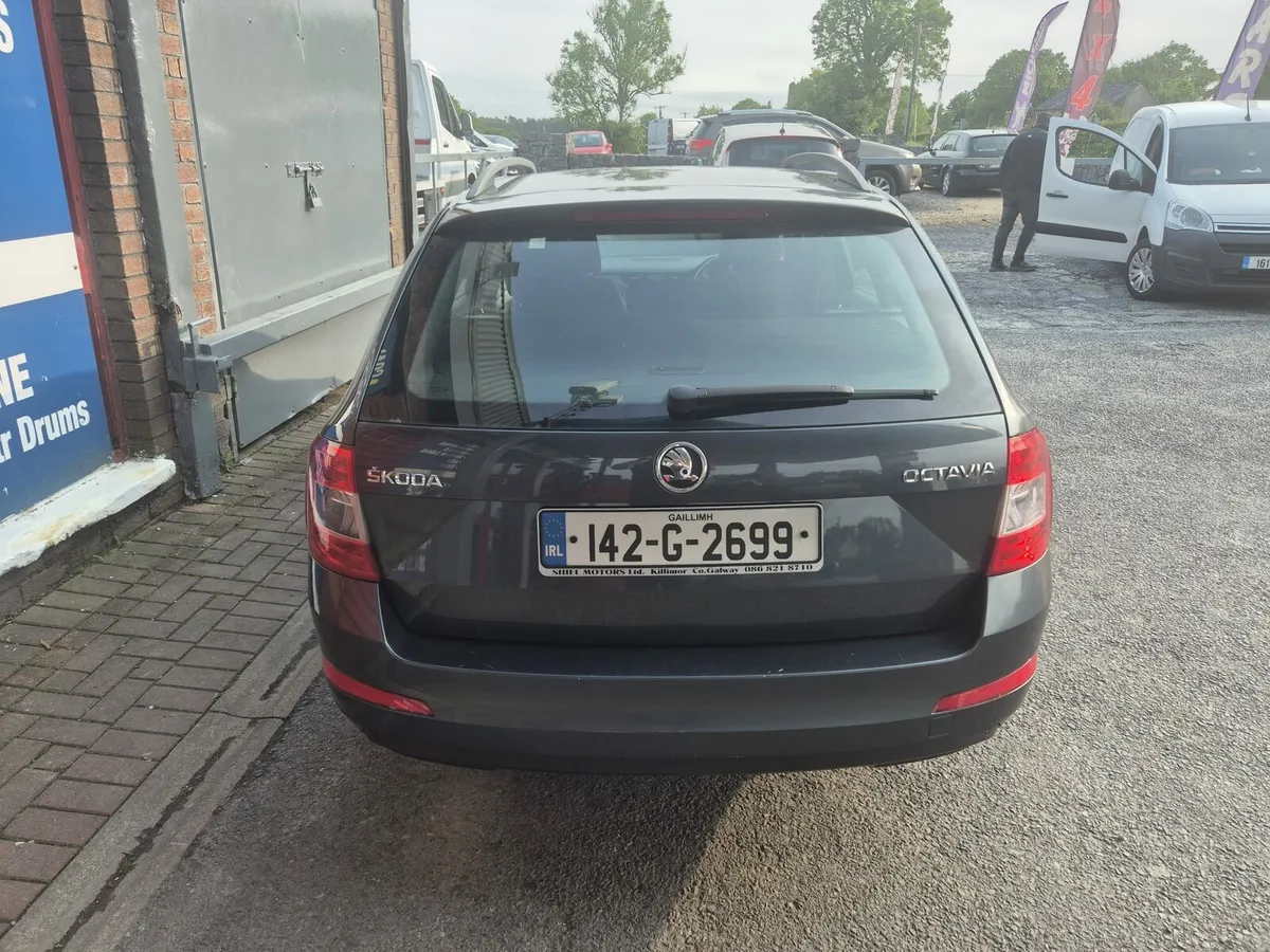 Skoda Octavia 1.6 Diesel - Image 2