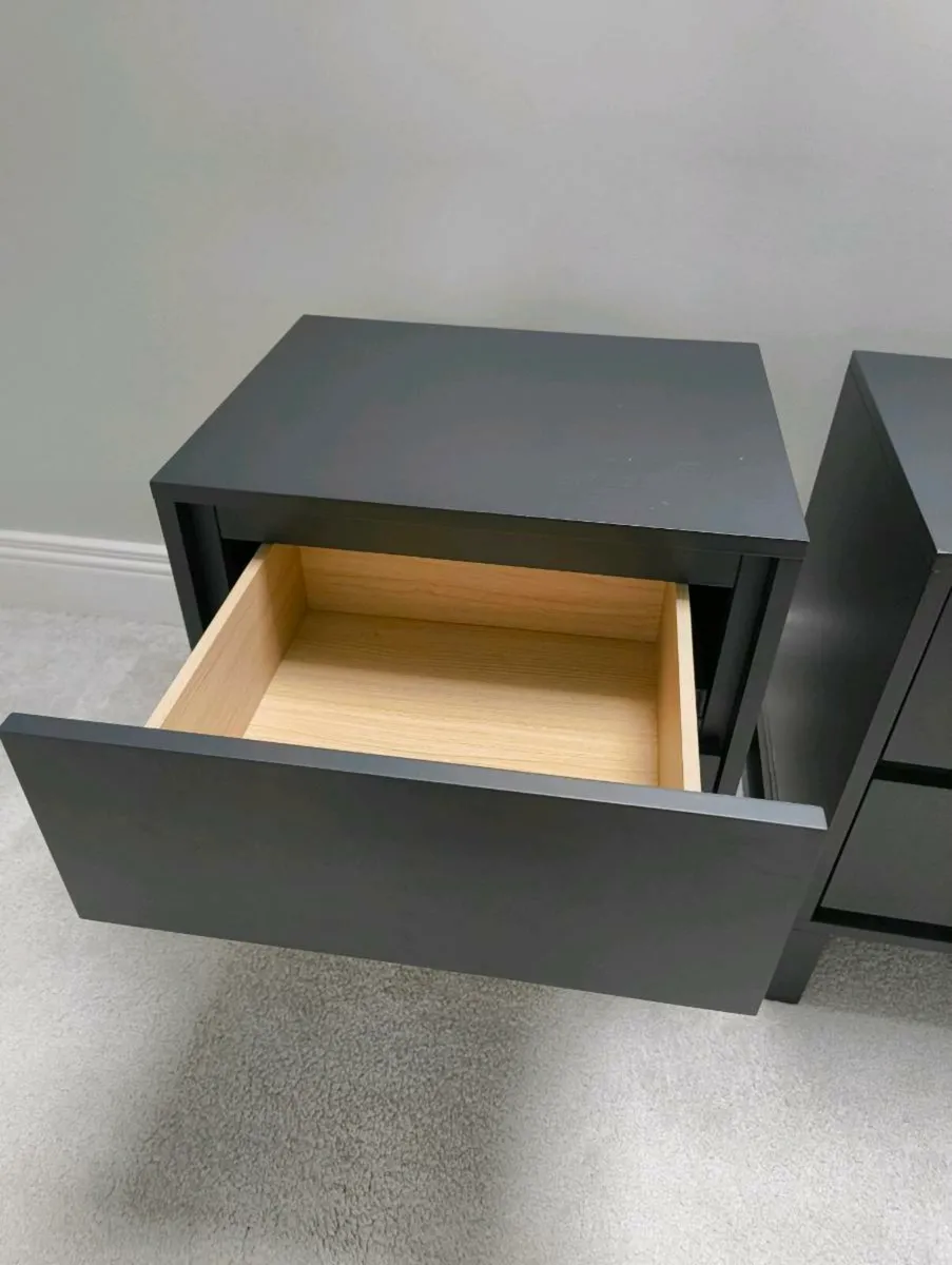 Bedside lockers - Image 2