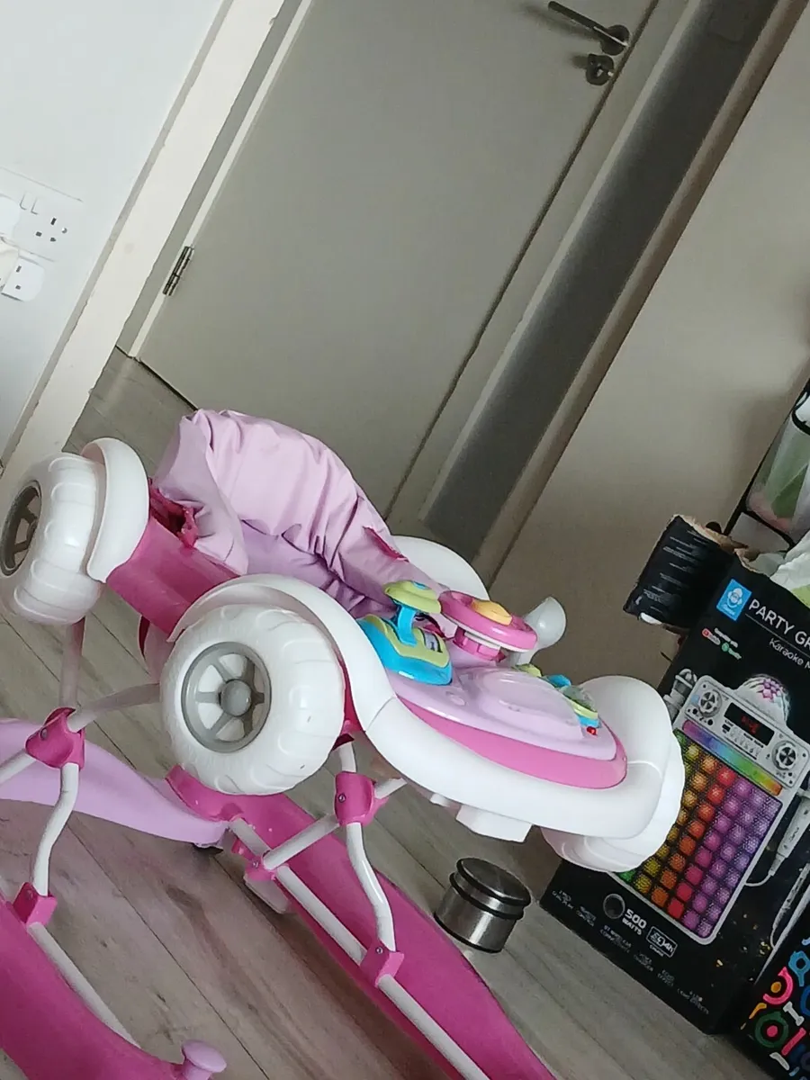 Baby walker - Image 1