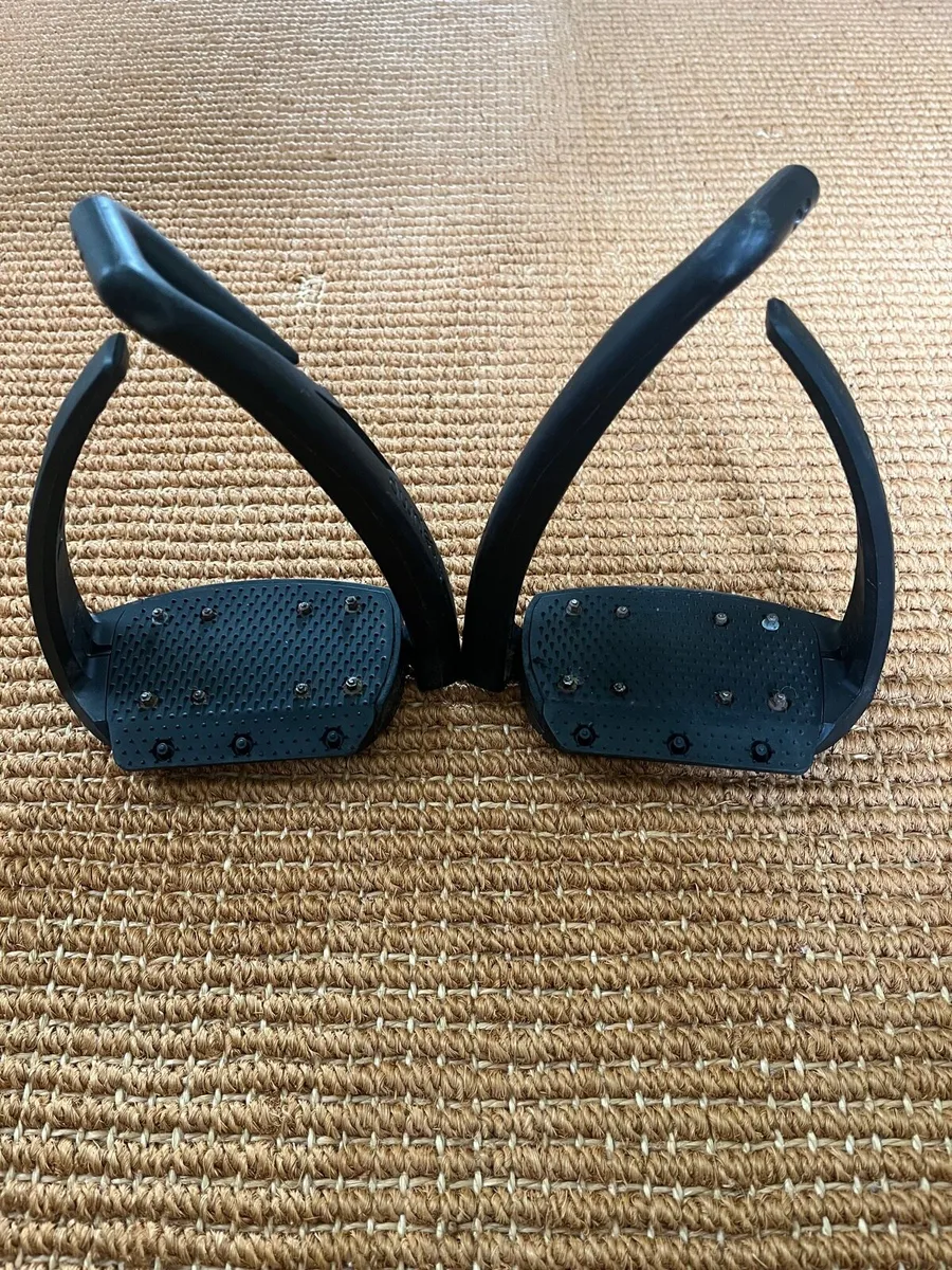 Freejump Soft up Pro Stirrups - Image 3