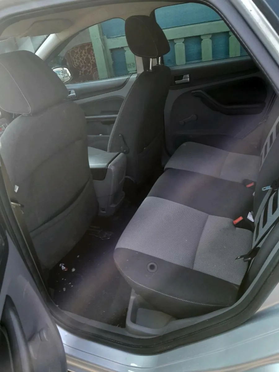 Ford focus - Image 4