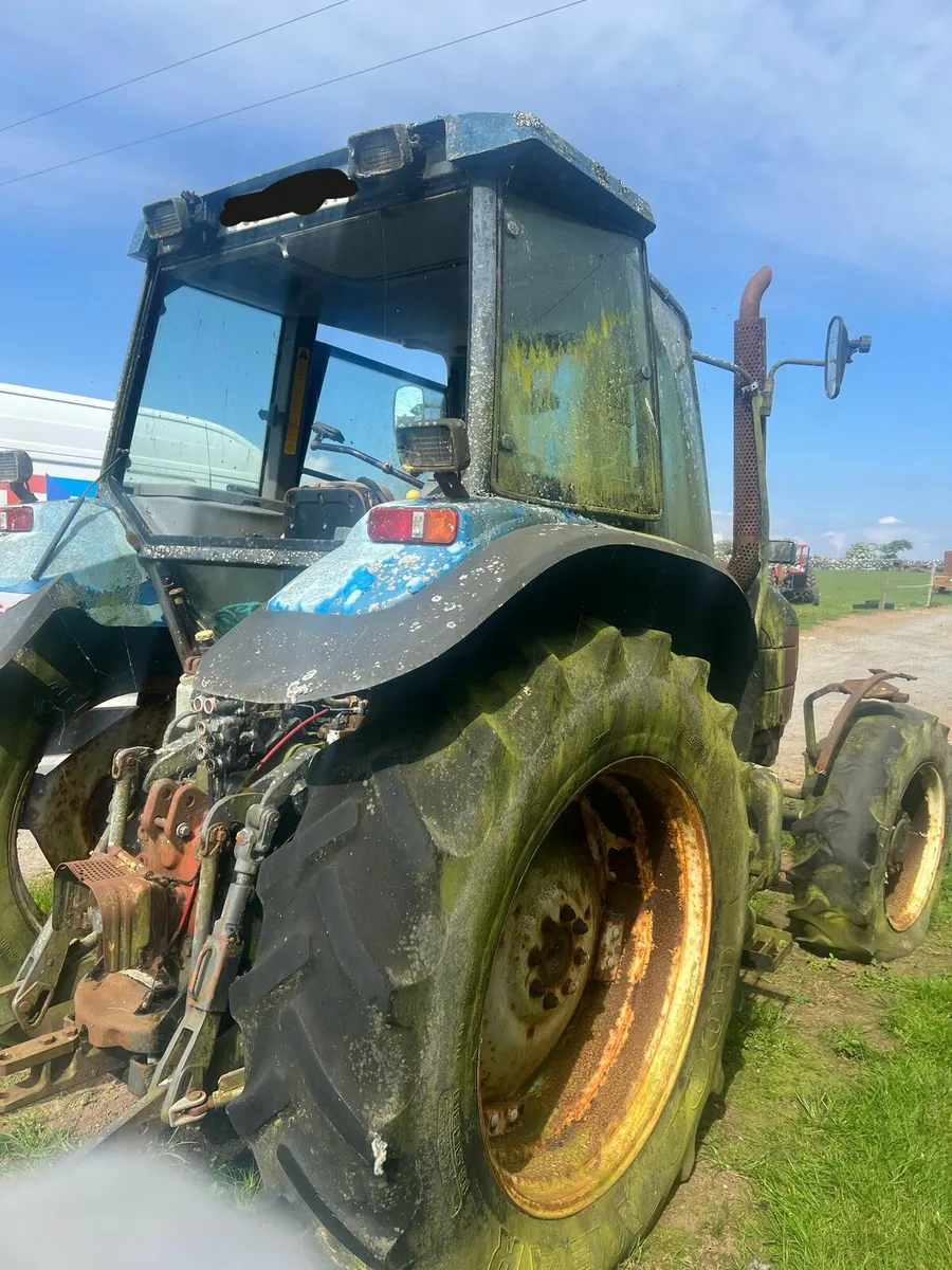 8260 newholland - Image 3