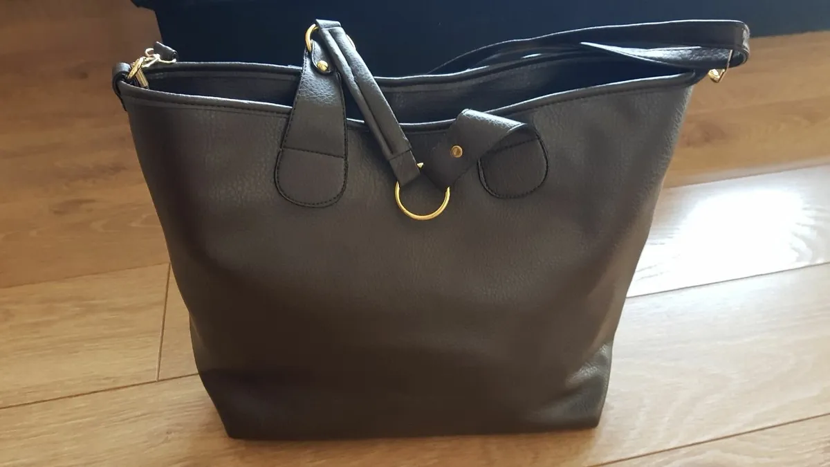 handbag- MK-leather  BRAND NEW - Image 4