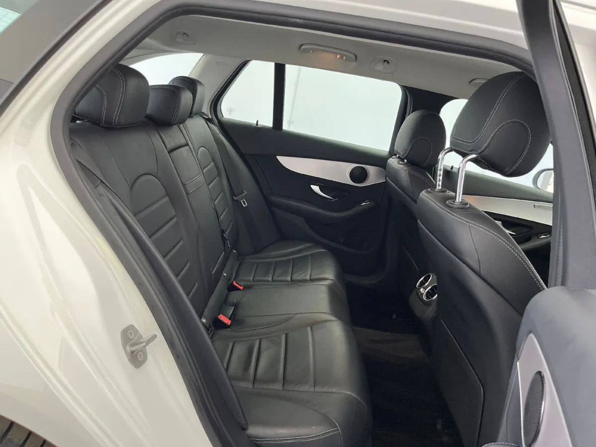 MERCEDES-BENZ C CLASS 300DE SPORT EDITION ESTATE - Image 4
