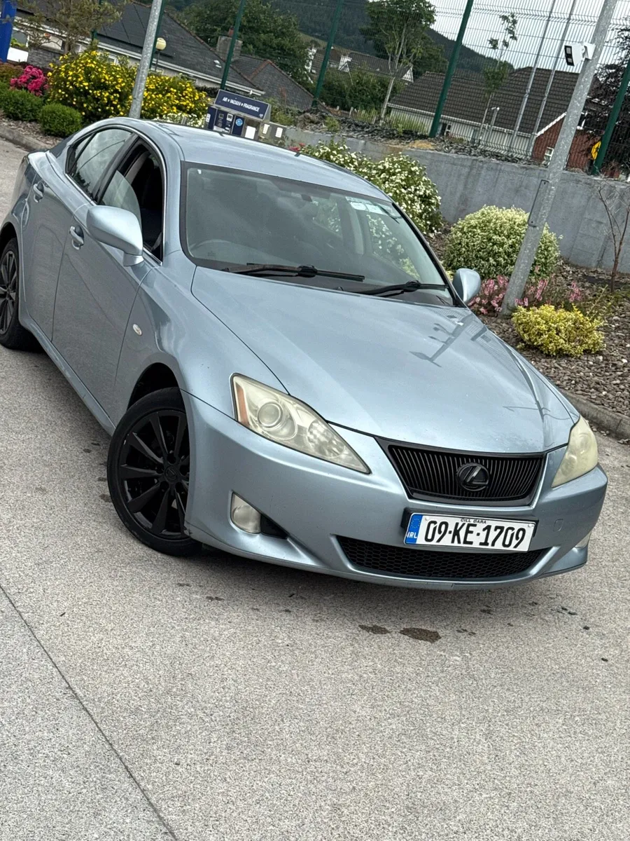 Lexus is220 - Image 1
