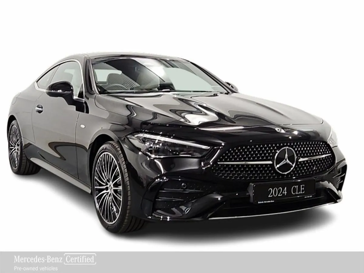 Mercedes-Benz CLE 300e AMG Line - Panoramic Sunro - Image 3