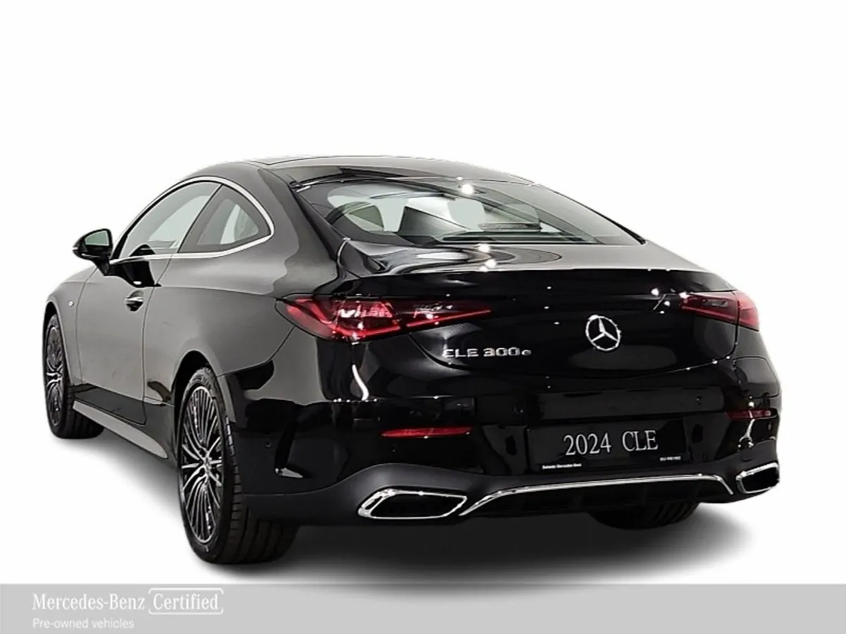 Mercedes-Benz CLE 300e AMG Line - Panoramic Sunro - Image 4