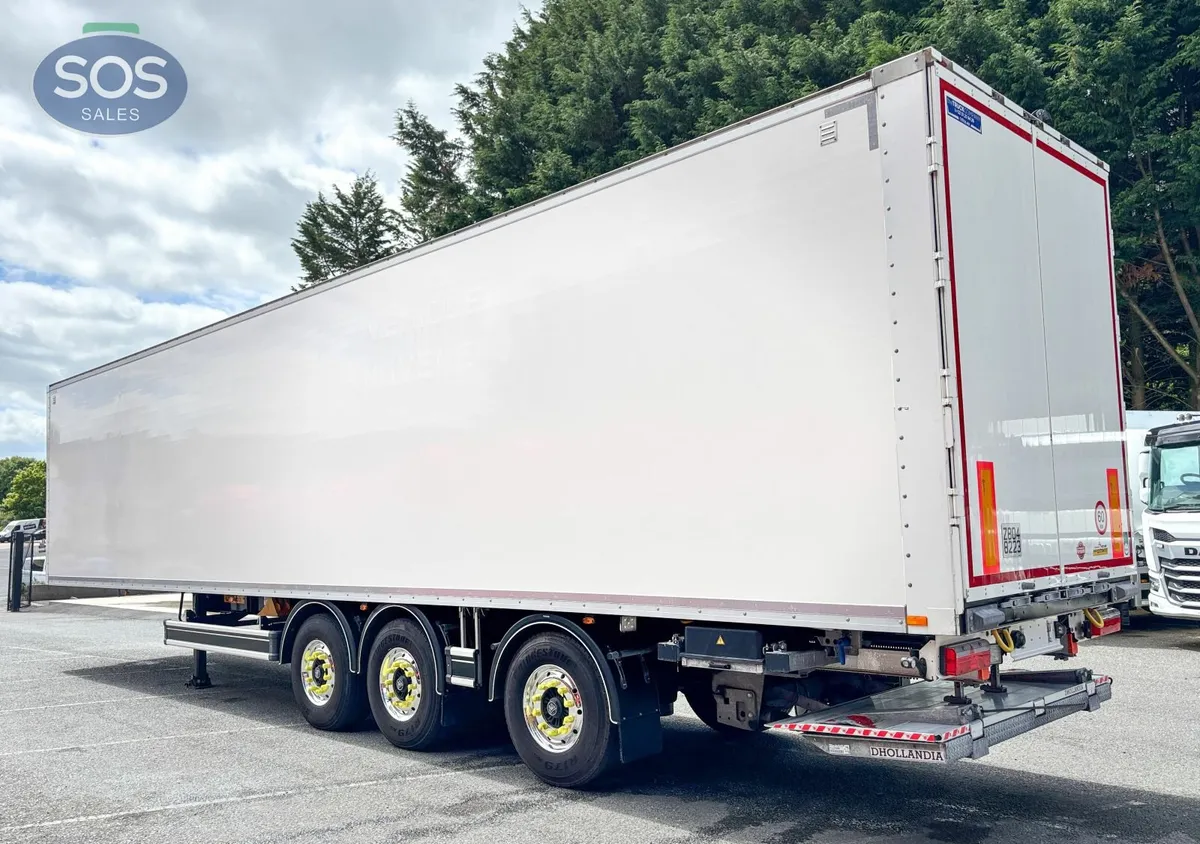 2022 Kässbohrer 45Ft Box Trailer - Image 3