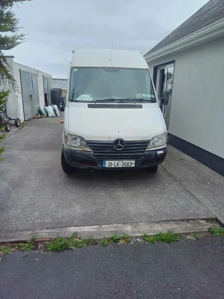 Campervan - Image 4