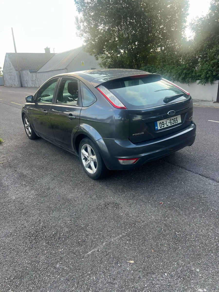 Ford focus 2009 - Image 3