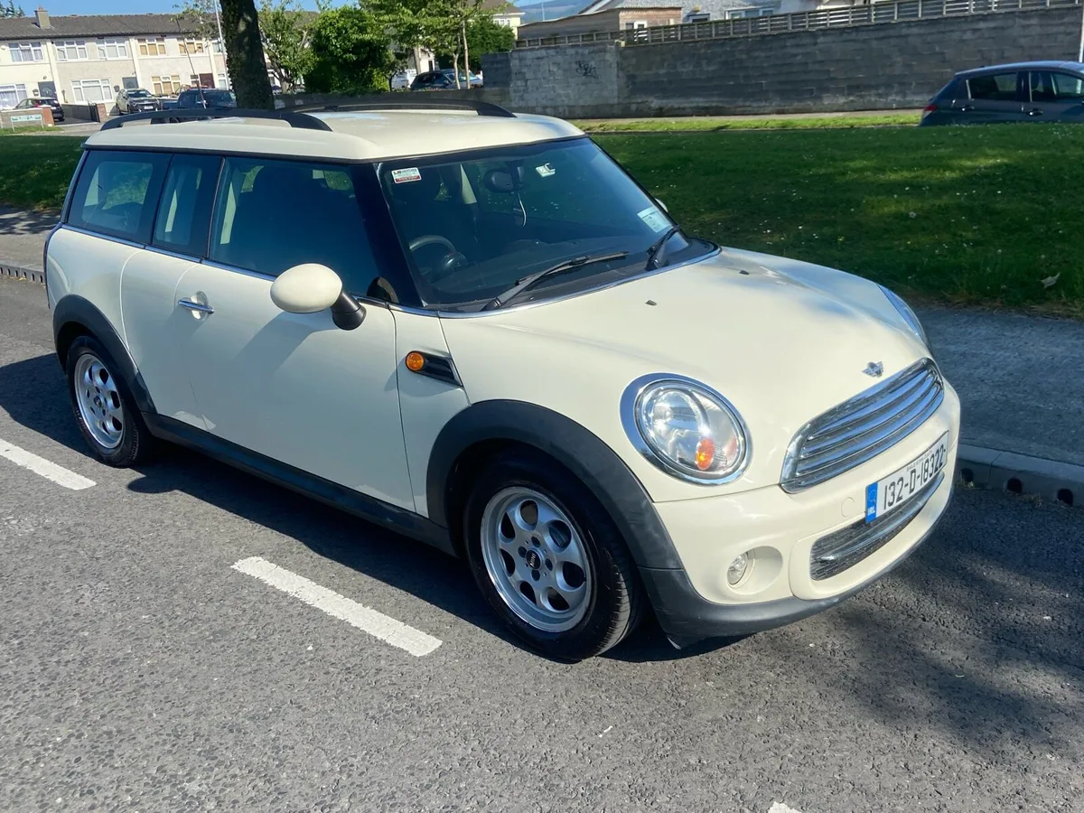 132 MINI COOPER 1.6 CLUBMAN 5DR NCT 3/26 TAXED 12/ - Image 1