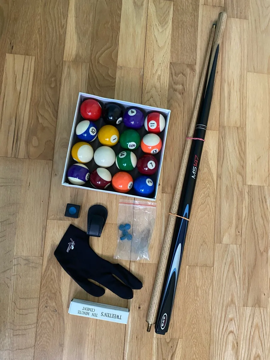 Billiard set