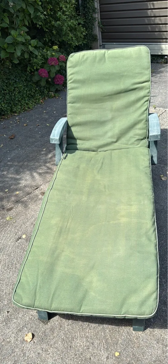 Recliner - Image 2