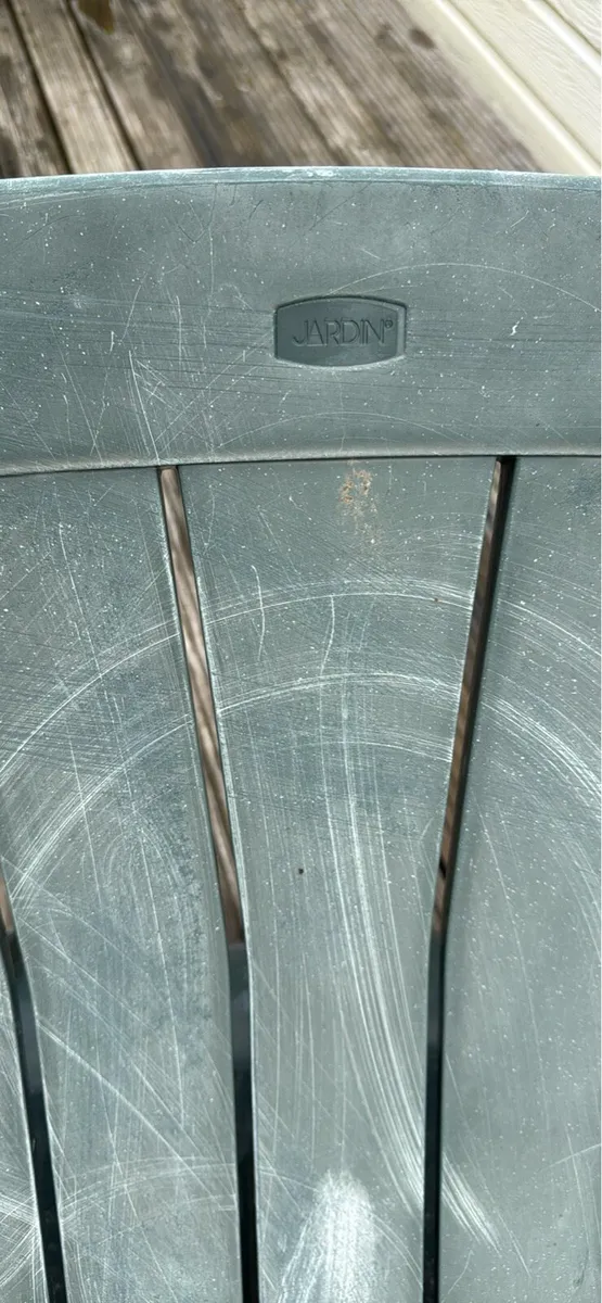 Recliner - Image 3