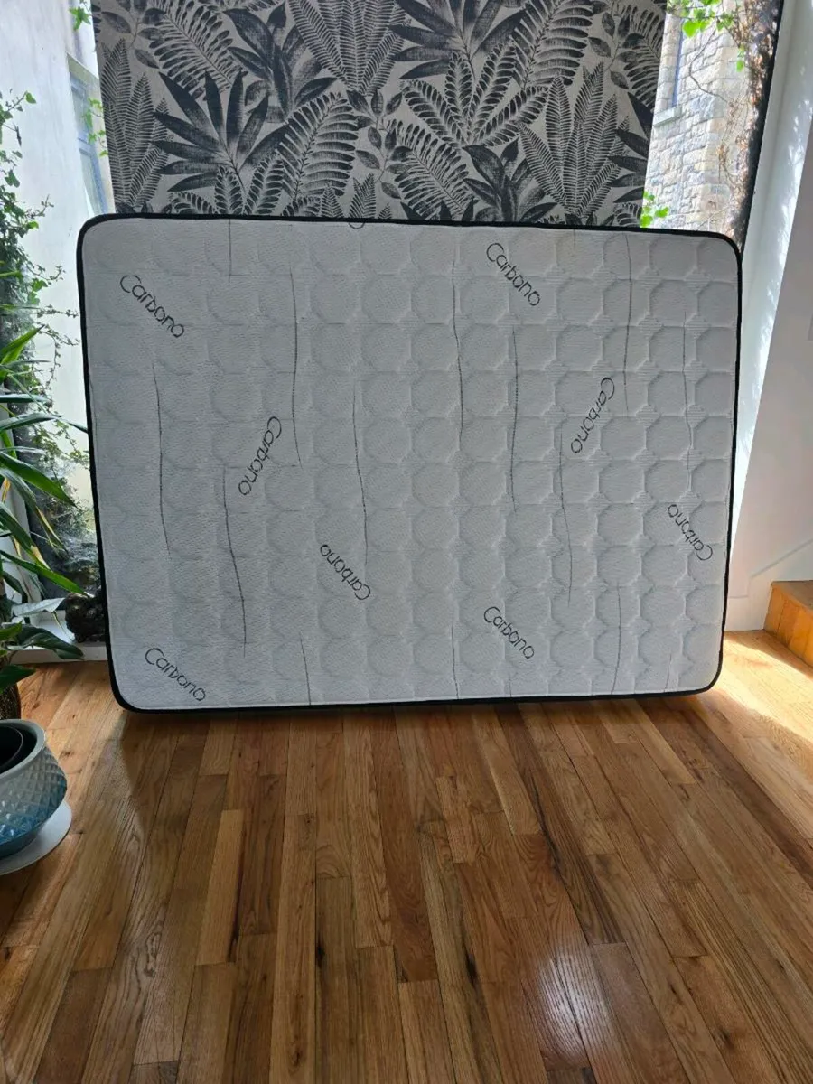 King size mattress - Image 1