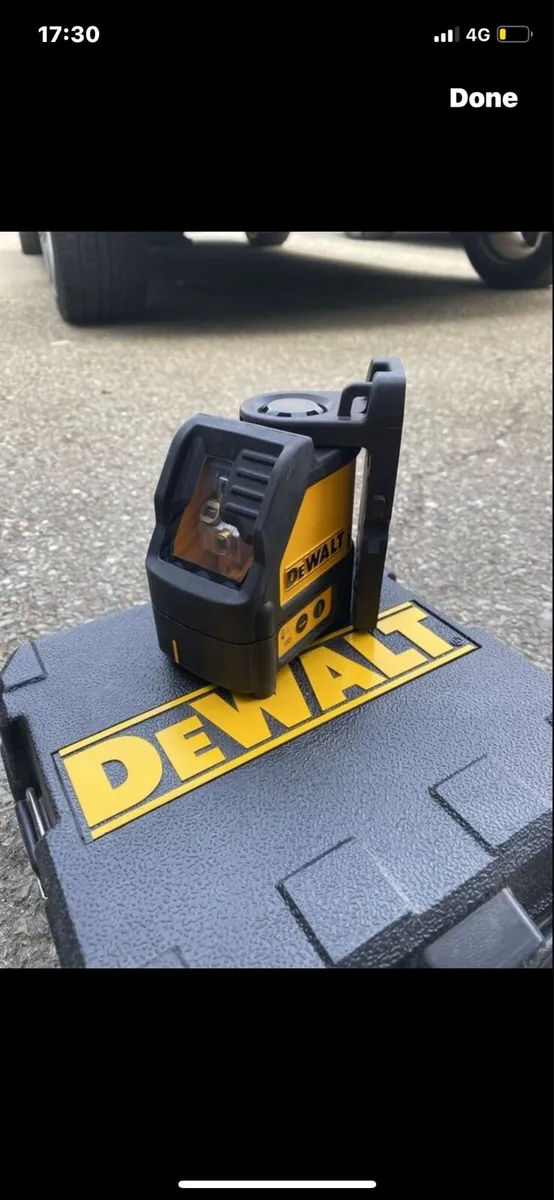 Dewalt laser level - Image 1