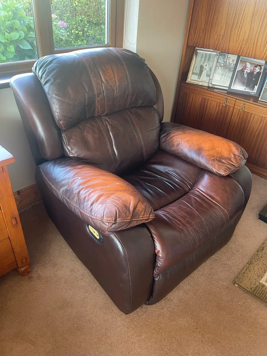3 piece leather suite - Image 1