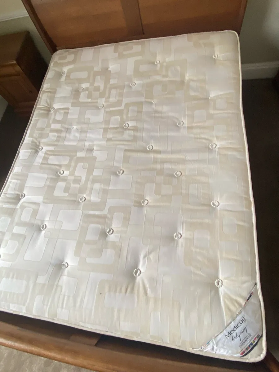 King size mattress & divan base - Image 1