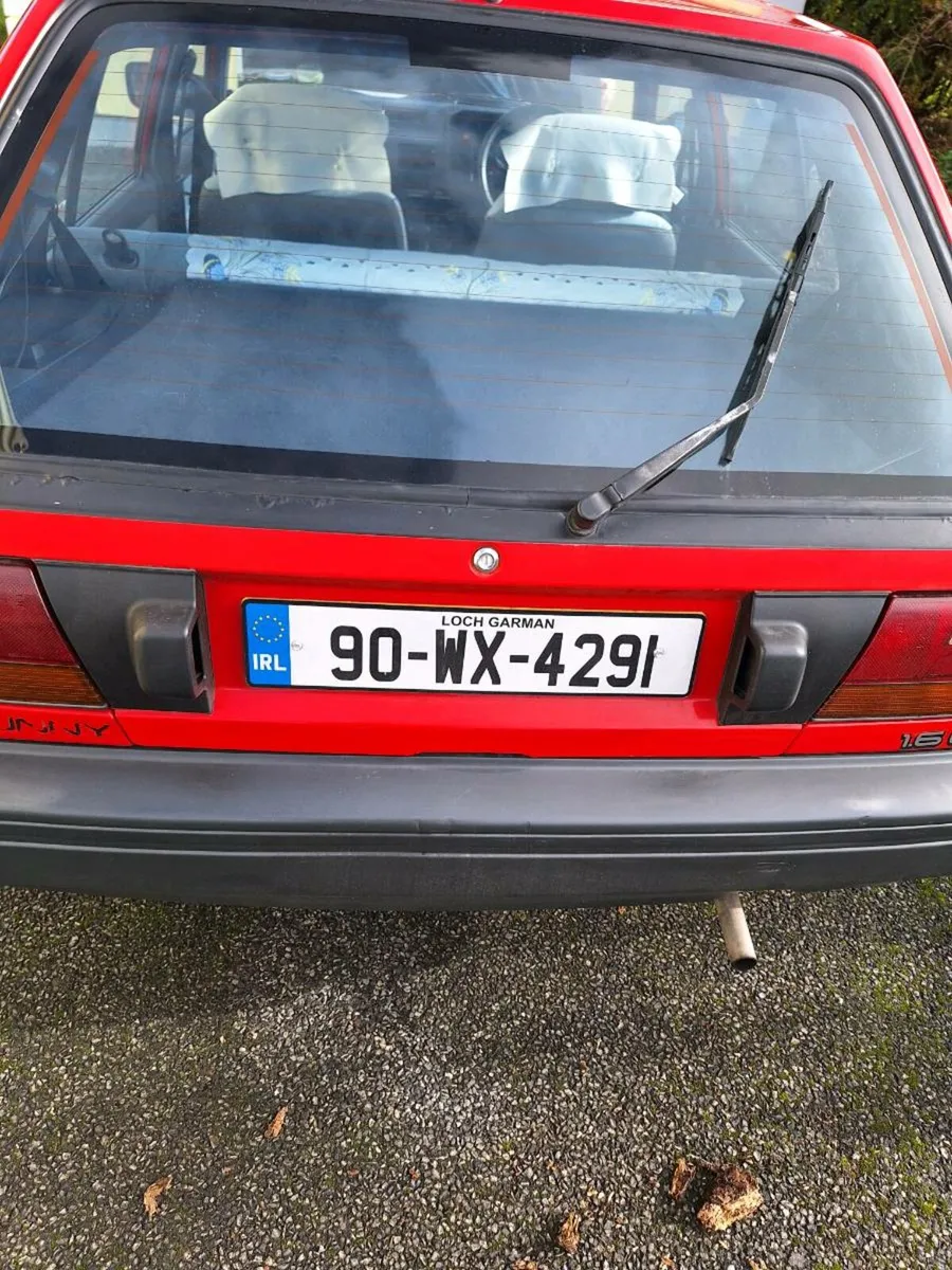 Vintage car - Image 3