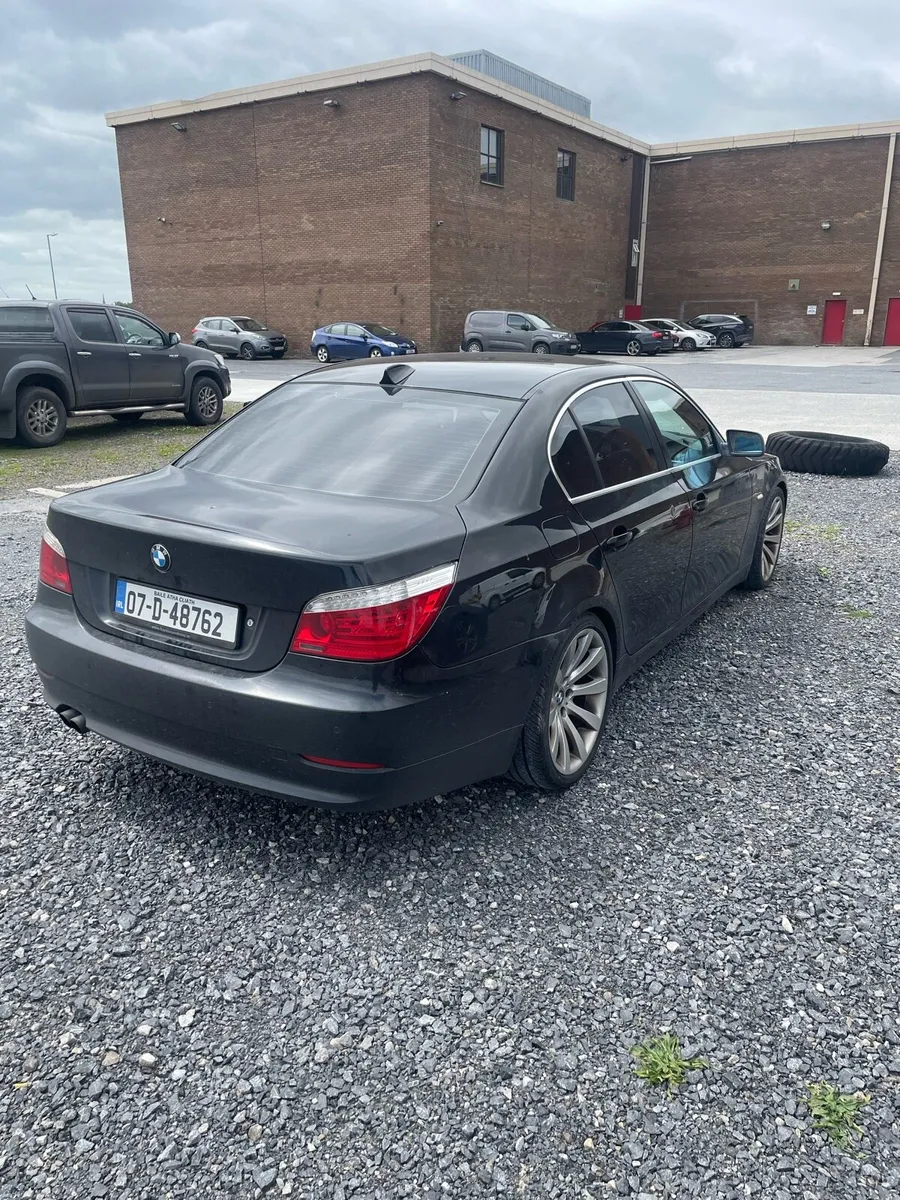 BMW 530d 2007 - Image 2