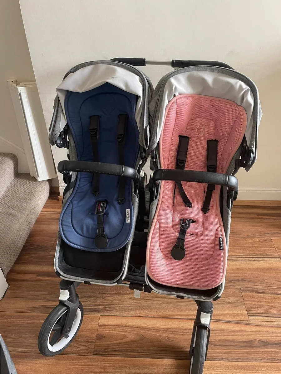 Bugaboo Donkey 3 - twin buggy with lots of extras - Image 2