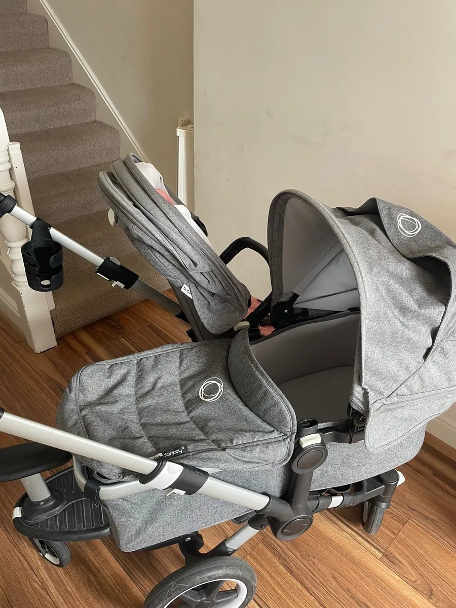 Bugaboo Donkey 3 - twin buggy with lots of extras - Image 3