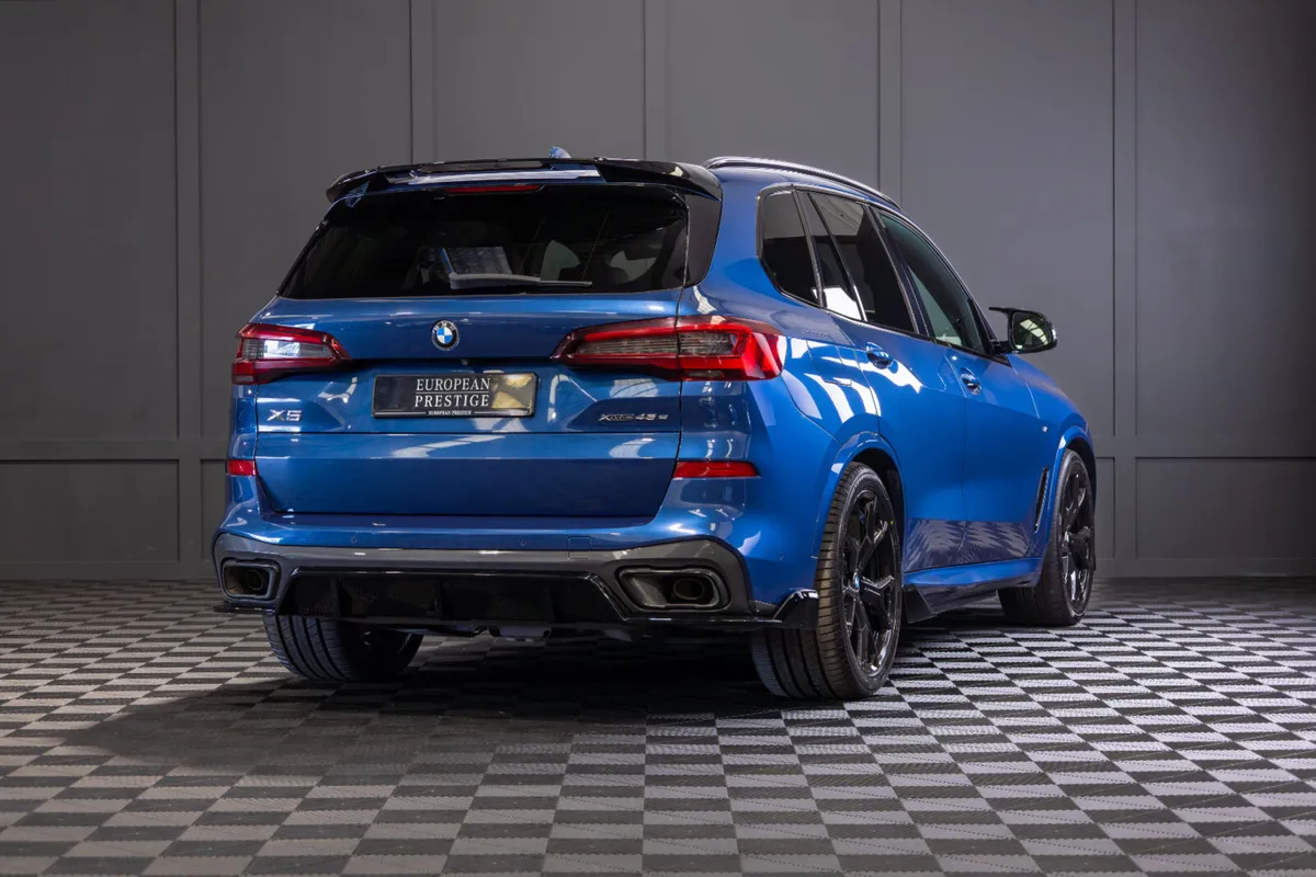 2021 BMW X5 X-Drive 45e M-Sport - Image 3