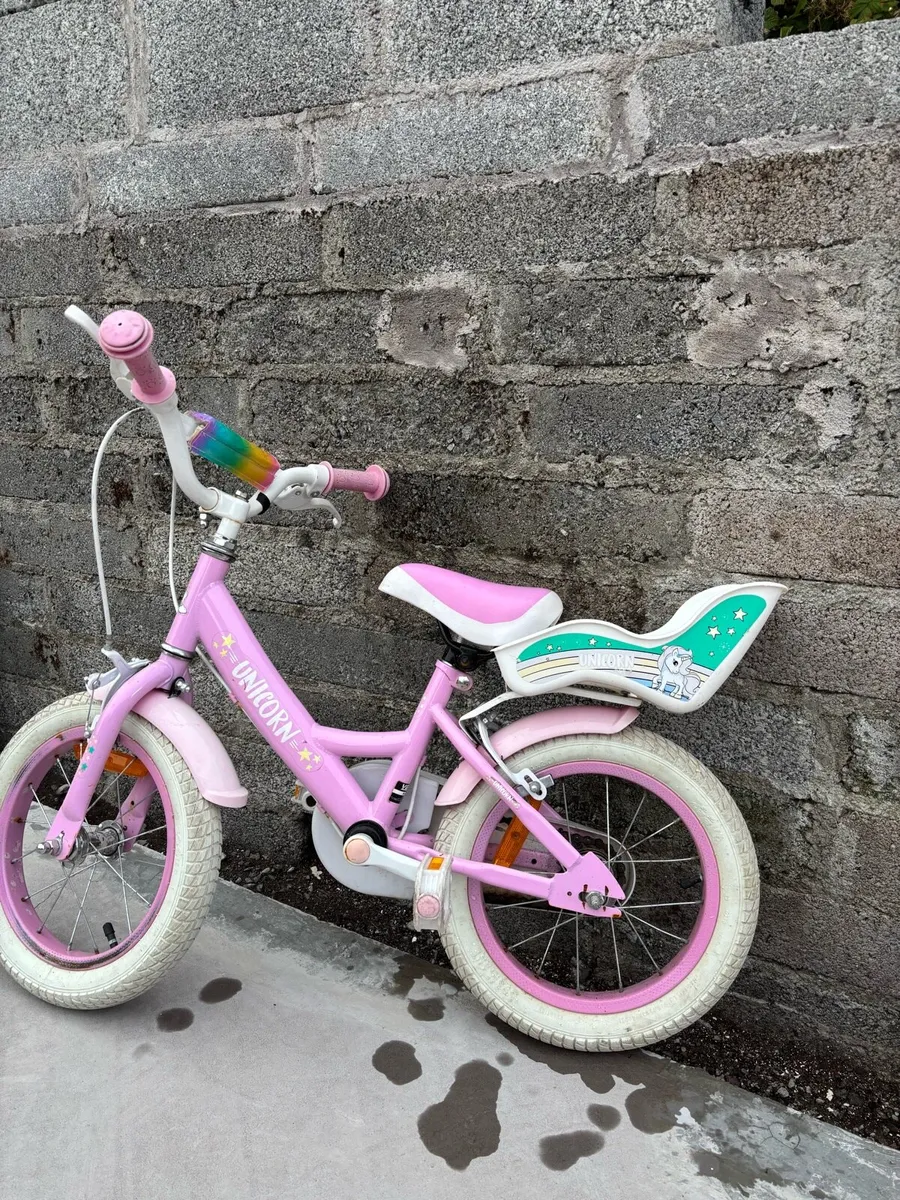 Girls bike - Image 1