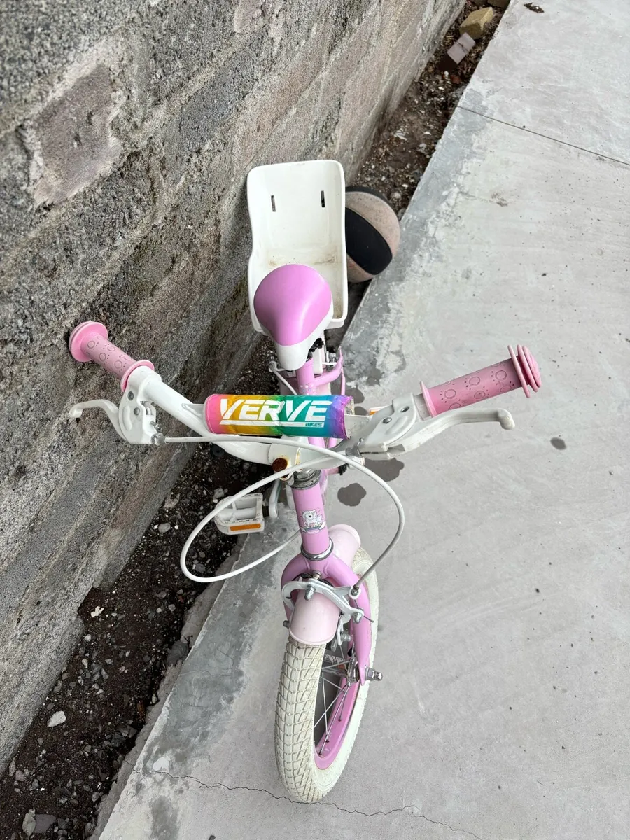 Girls bike - Image 2