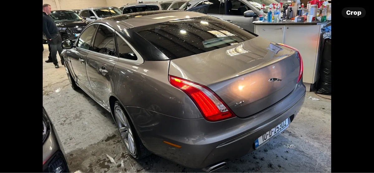 Jaguar XJ 2010 - Image 2