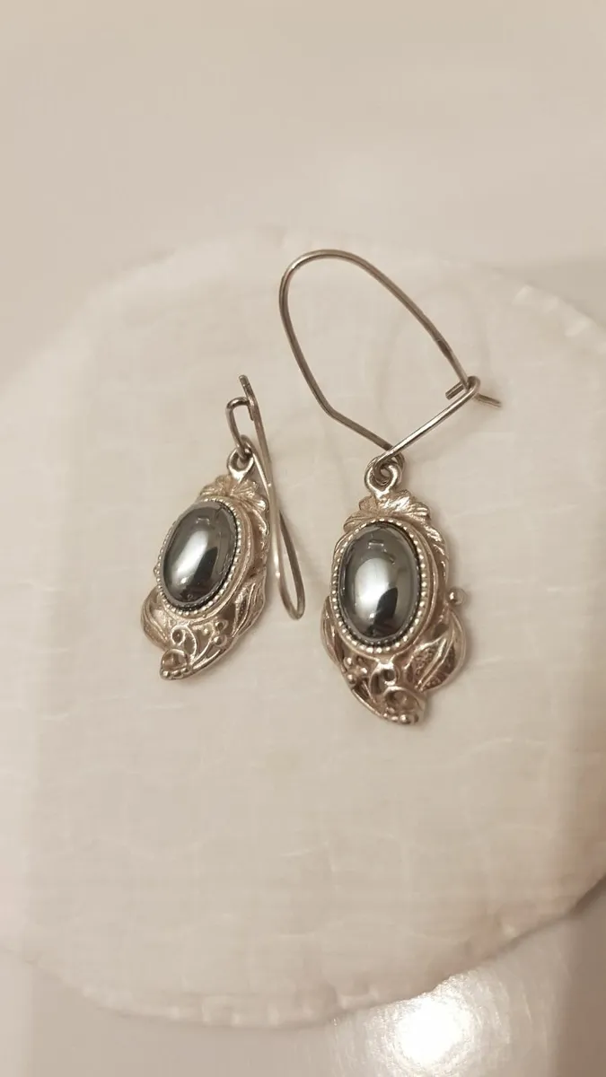 silver earrings - Image 2