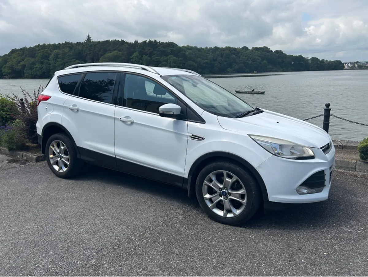 Ford Kuga 2.0 TDCI ZETEC 2WD 140PS 5DR - Image 2