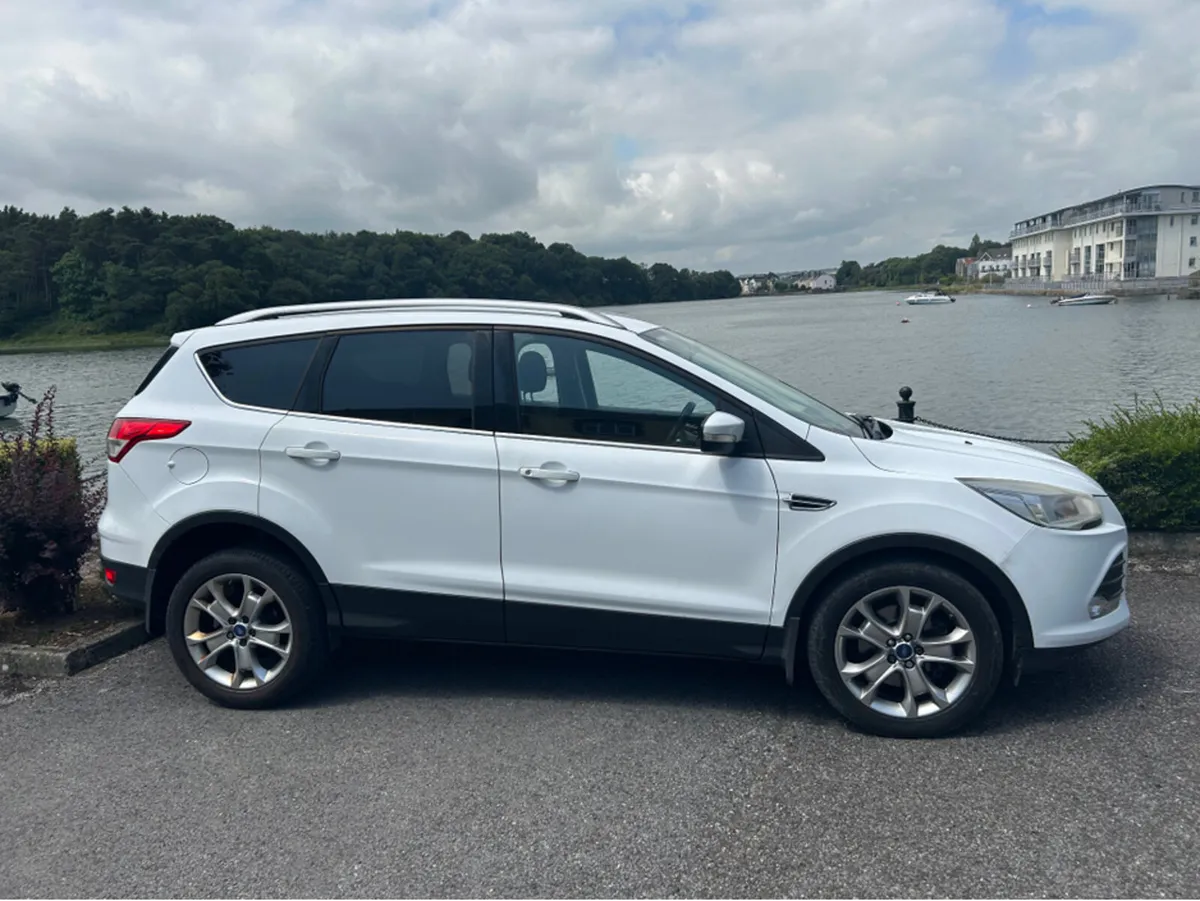 Ford Kuga 2.0 TDCI ZETEC 2WD 140PS 5DR - Image 4