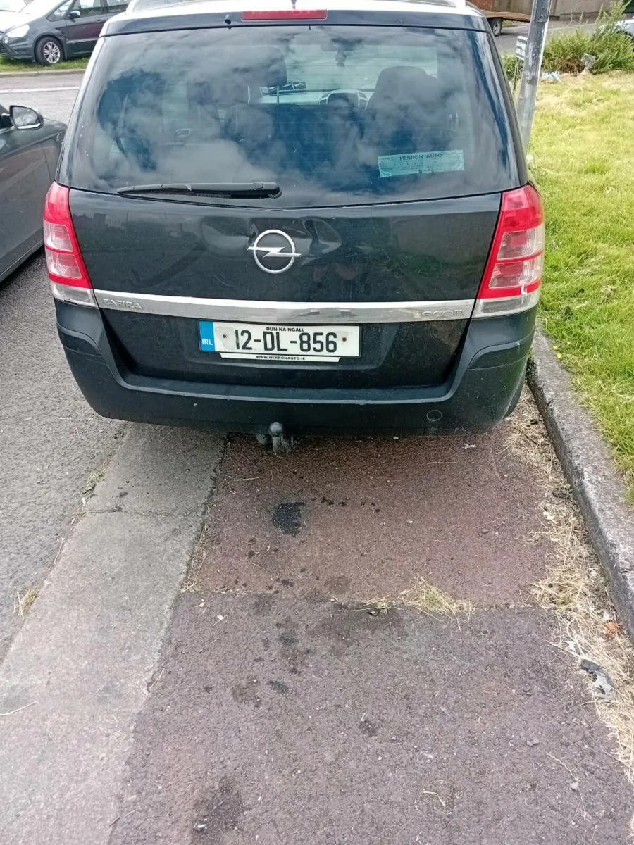 2012 opel zafira 1.7 diesel nct'd and tax'd - Image 4