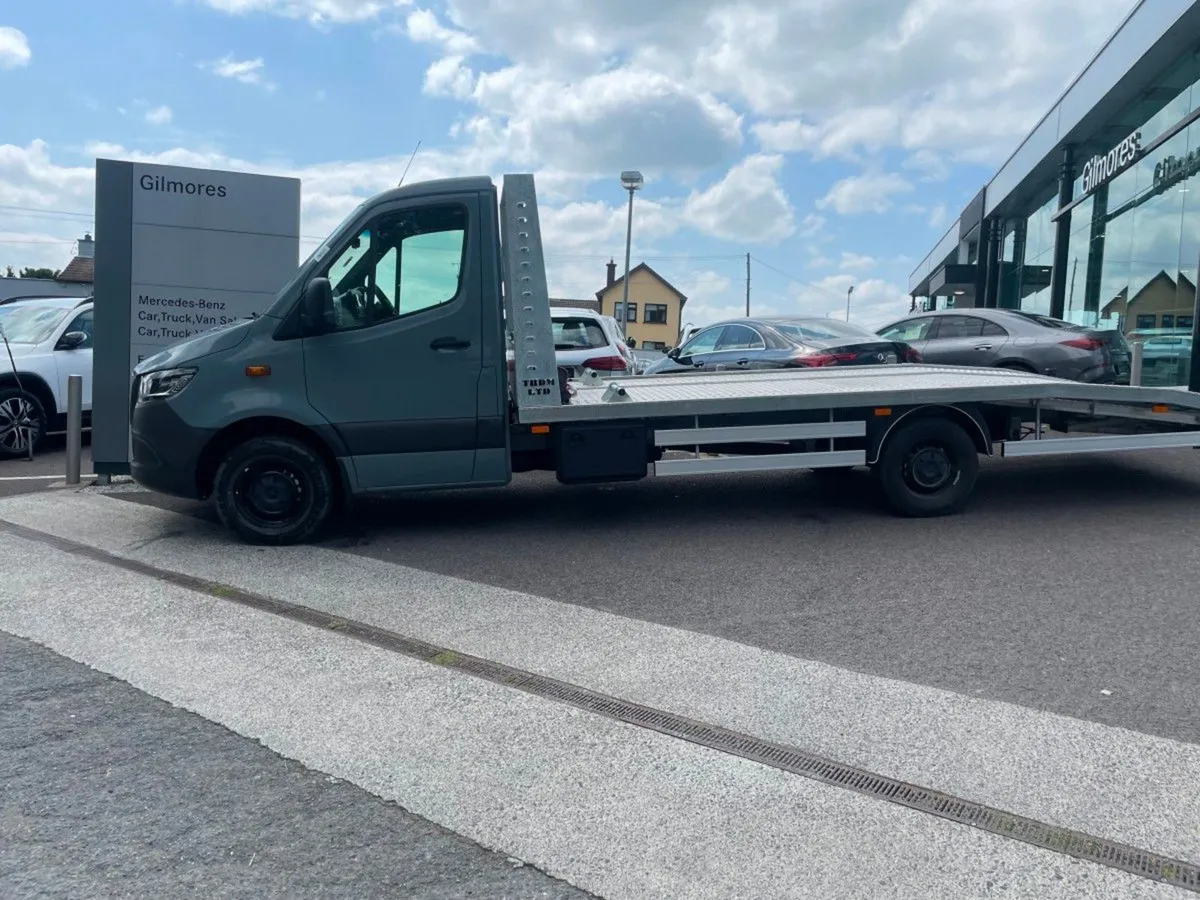 Mercedes-Benz Sprinter 317L Automatic - Image 1