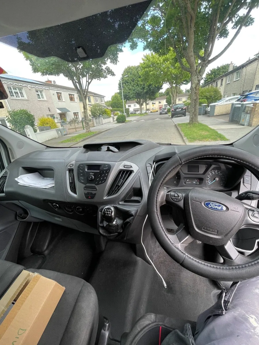 151 Ford Transit Custom - Image 2