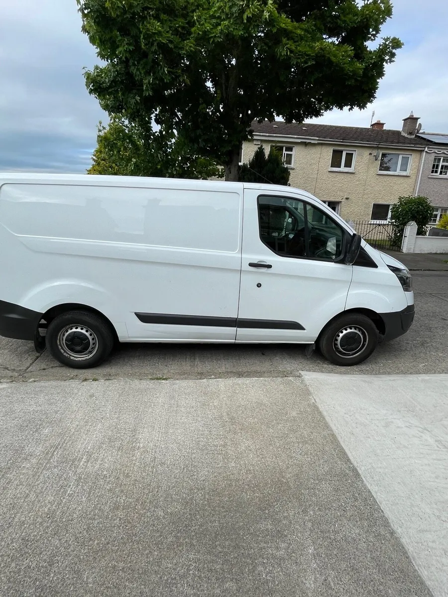 151 Ford Transit Custom - Image 3