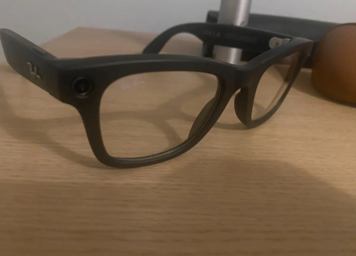 Ray Ban Meta Smart Glasses - Image 2