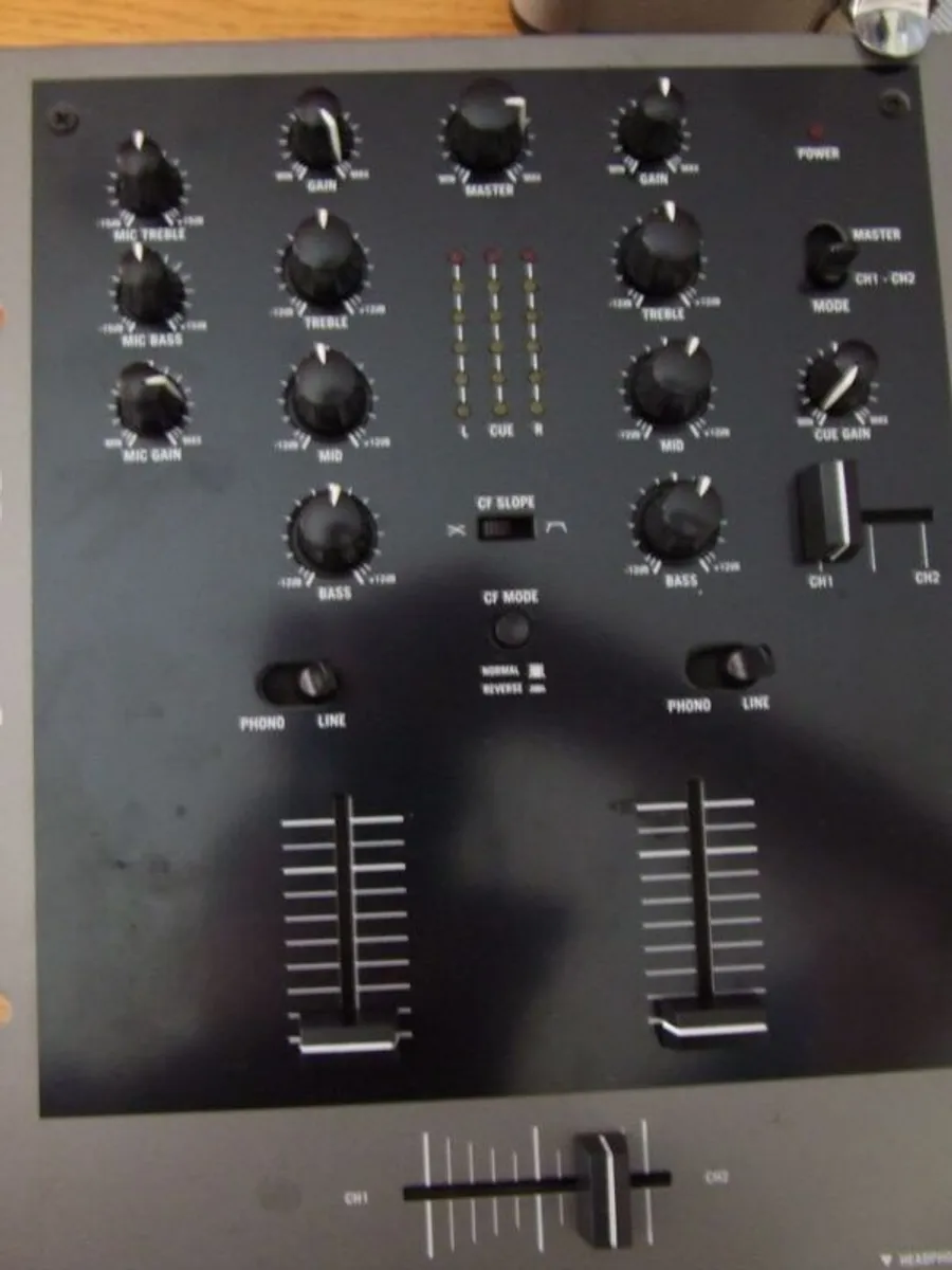 Numark M2 Audio mixer in flight case - Image 4