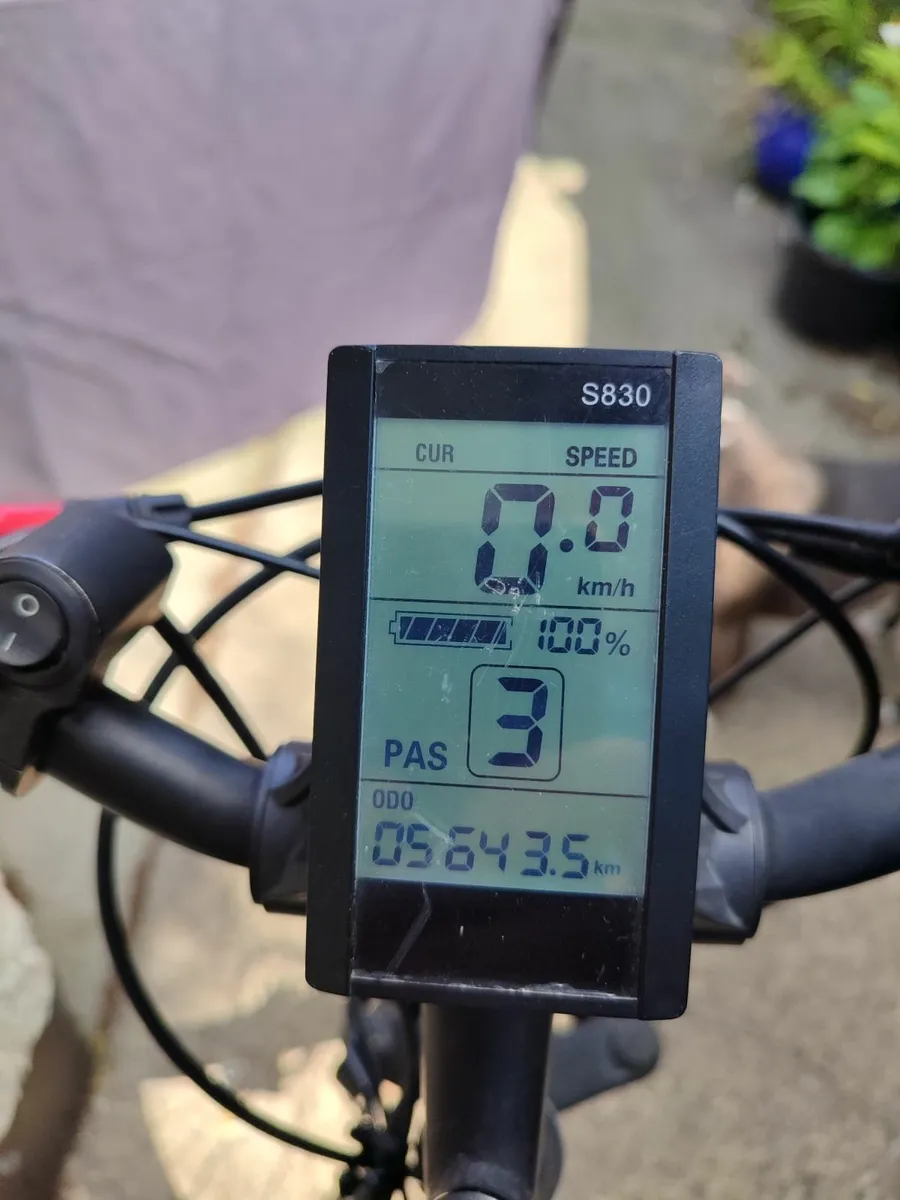 750 W hub drive ebike. - Image 3