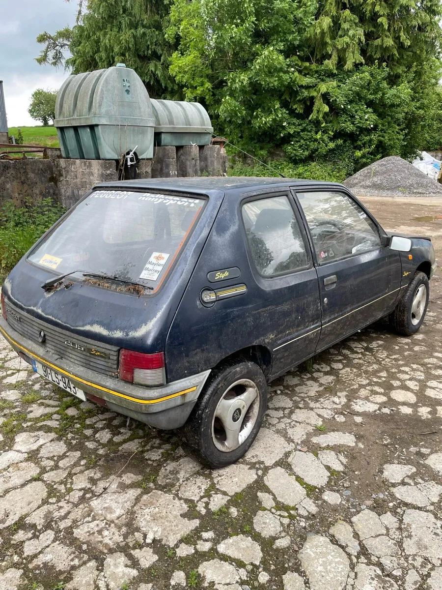 Peugeot 205 style - Image 3