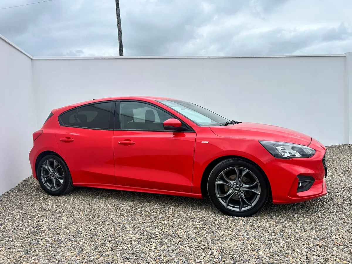 Ford Focus St-Line 2020*Mint condition* - Image 2