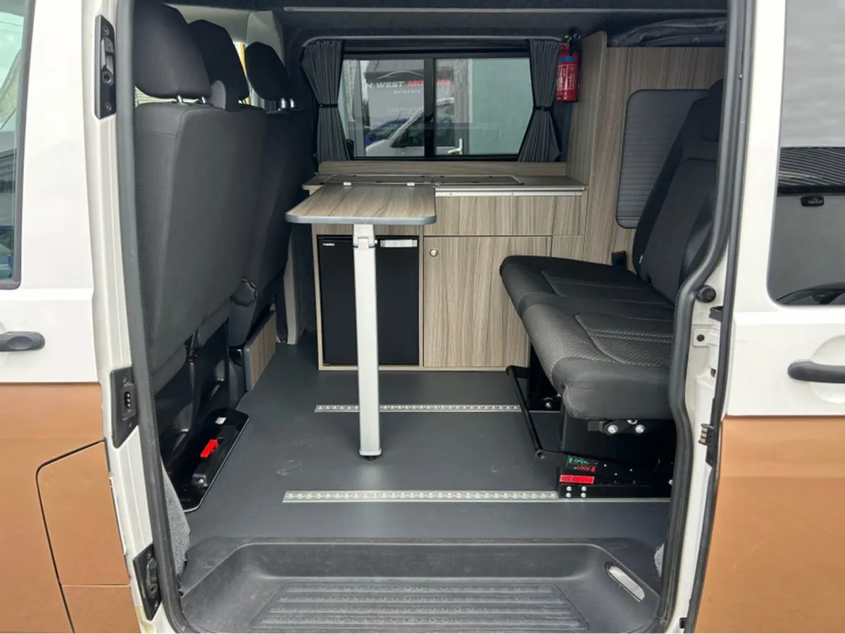 Volkswagen Transporter T30 ST LN TDI Bluemotion L - Image 3