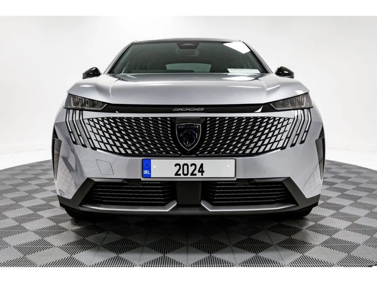 Peugeot 3008 E-allure 73kwh 210BHP - Image 2