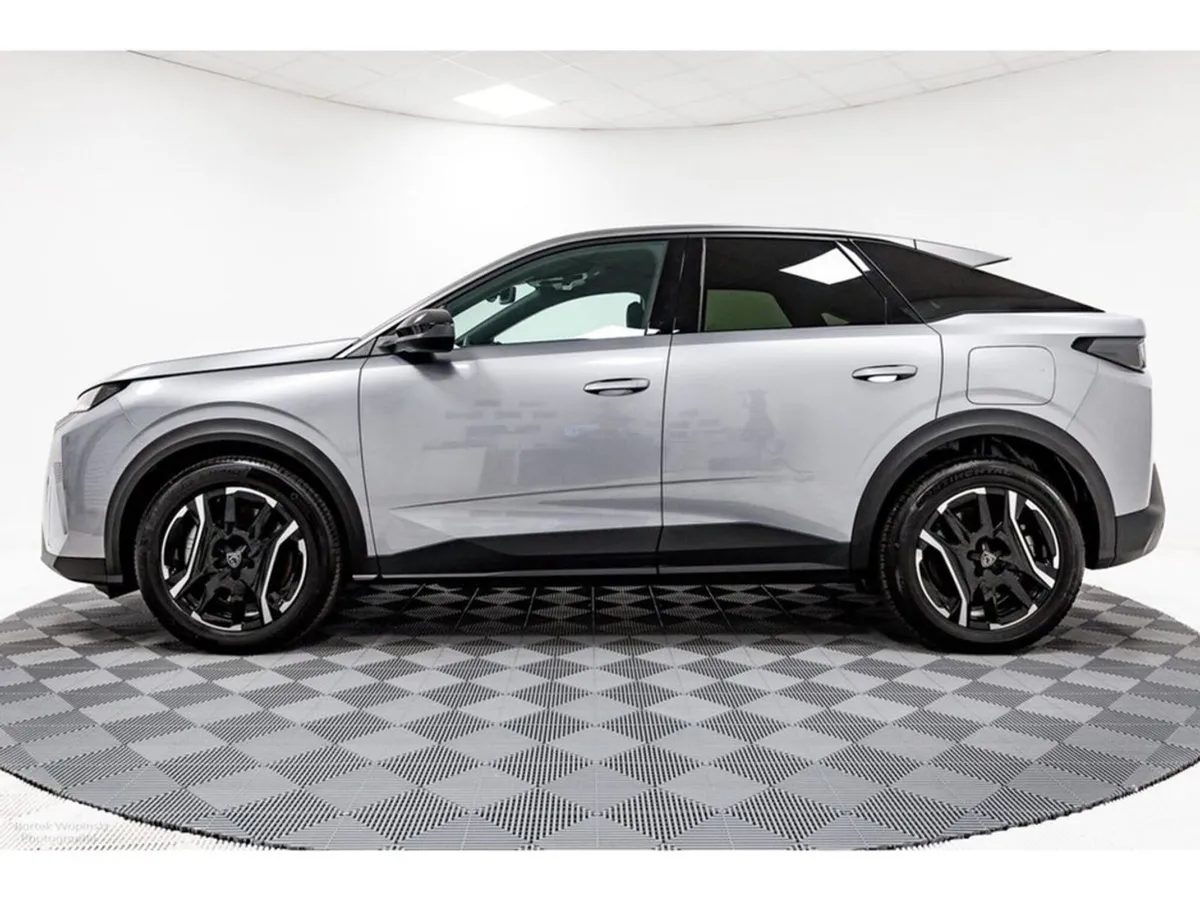 Peugeot 3008 E-allure 73kwh 210BHP - Image 4