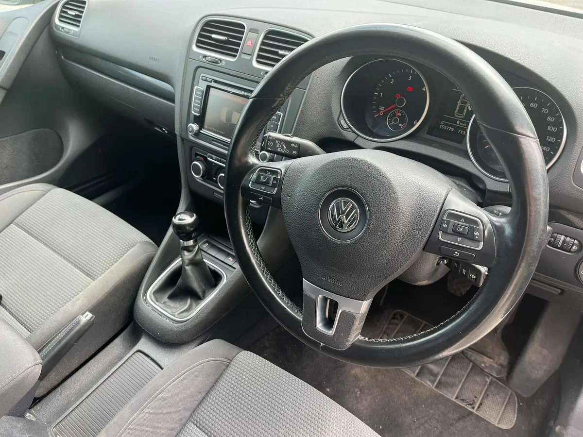 VW GOLF - Image 2