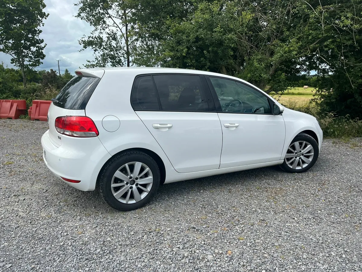 VW GOLF - Image 3